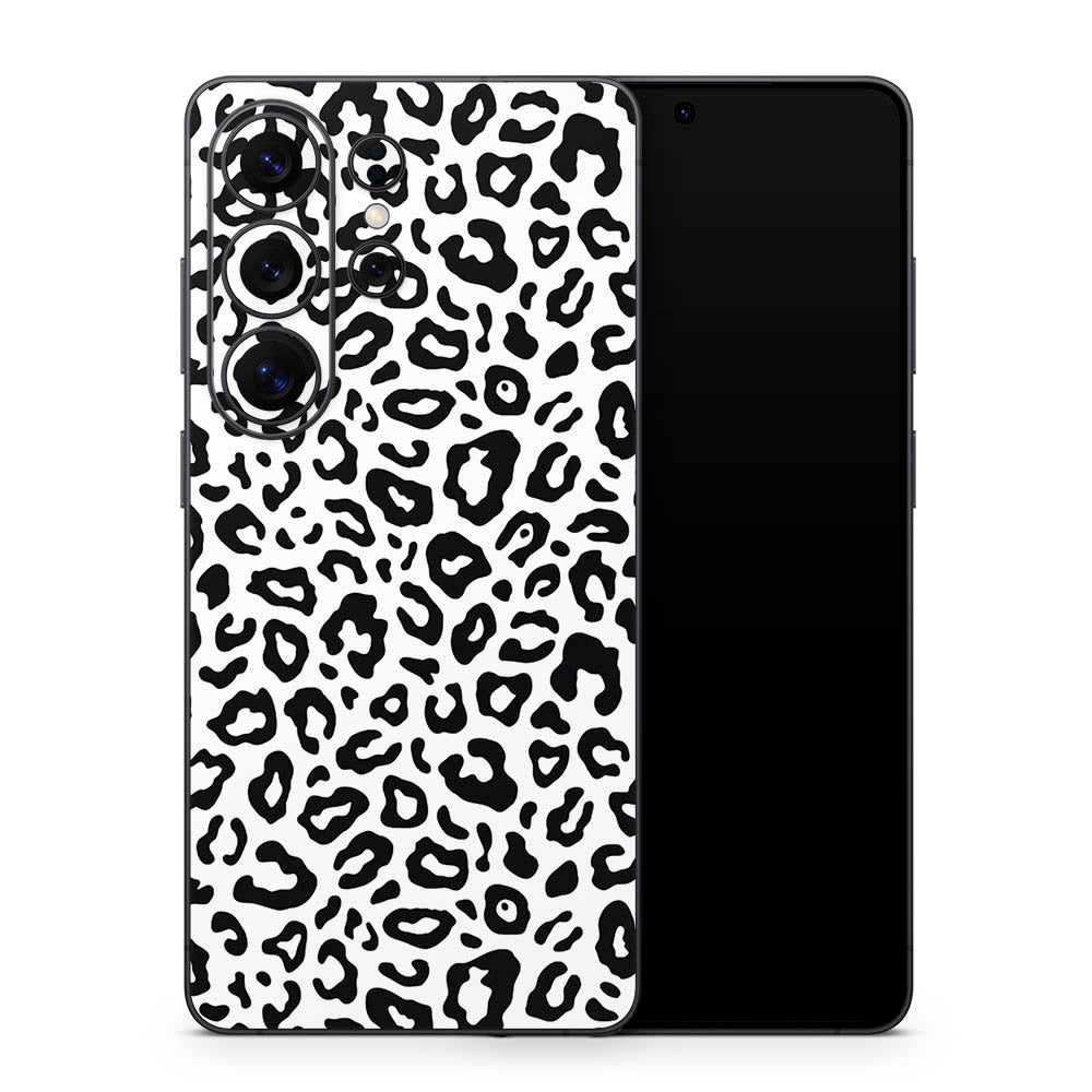BW Leopard Galaxy S26 Skin