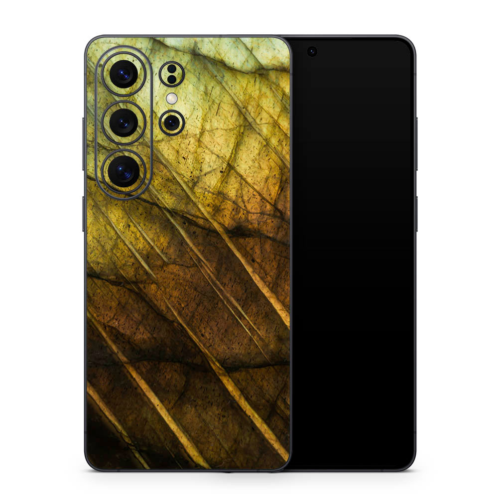 Bold Labradorite Galaxy S26 Skin