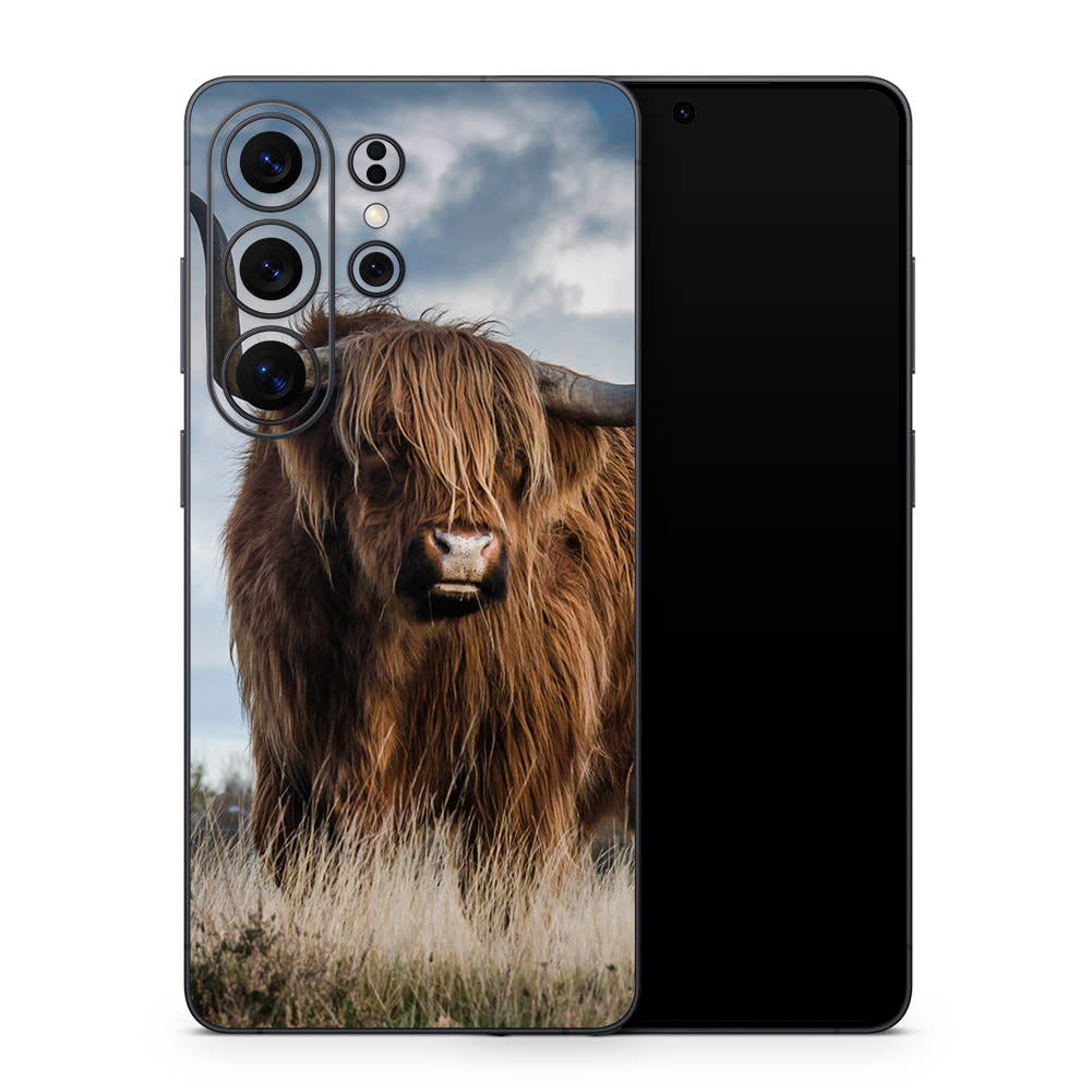 Highland Longhorn Galaxy S26 Skin