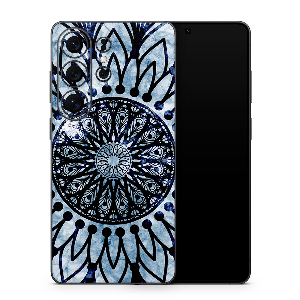 Grunge Mandala Galaxy S26 Skin