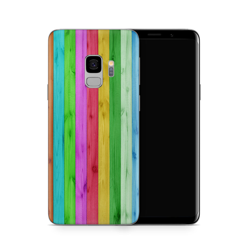 Rainbow Wood Panels Galaxy S9 Skin