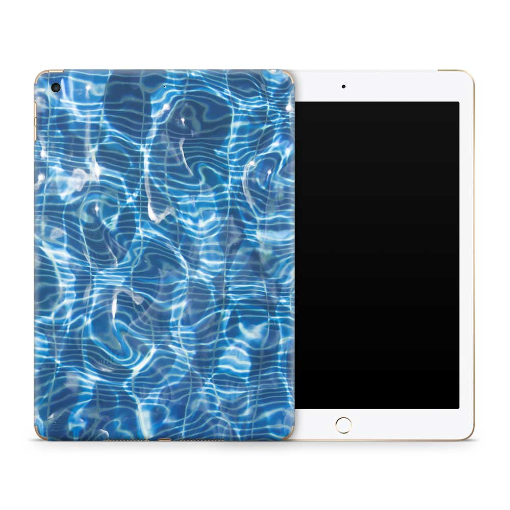 Cool Water Splash Apple iPad Skin