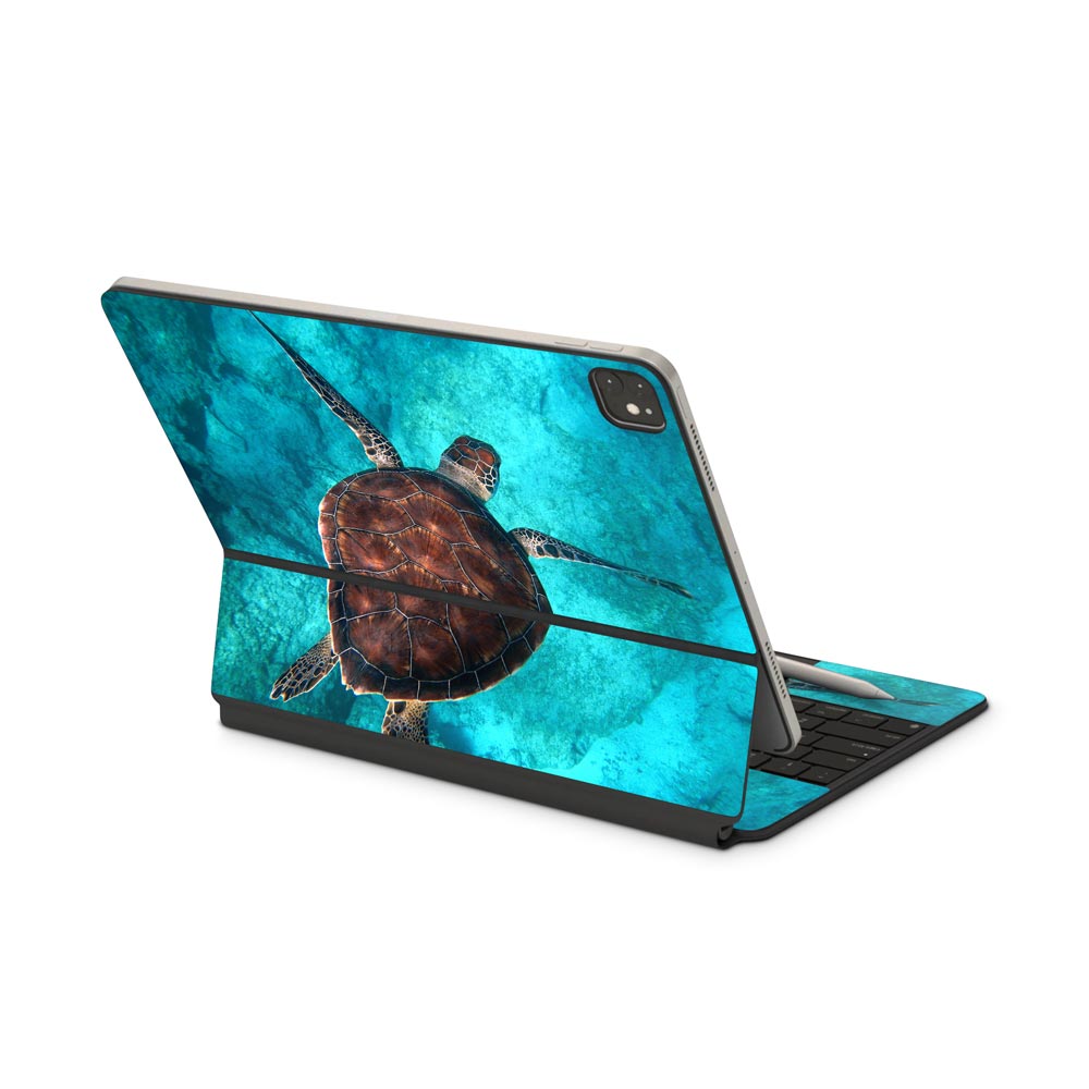Blue Water Turtle iPad Pro (2020) Magic Keyboard Skin
