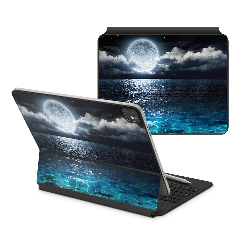 Moonlit Bay iPad Pro 12.9 (2021) Magic Keyboard Skin
