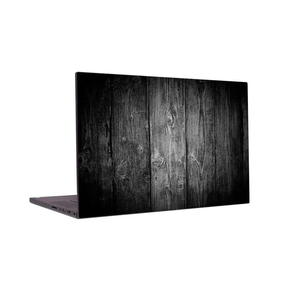 Black Timber V2 Razer Blade 17 2021 Skin